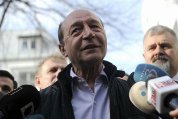 Băsescu: Mă voi prezenta la audieri la Parchet în dosarul cu Firea; am calitatea de suspect, aşa cum e Nițu suspect că a împușcat oameni la Revoluție